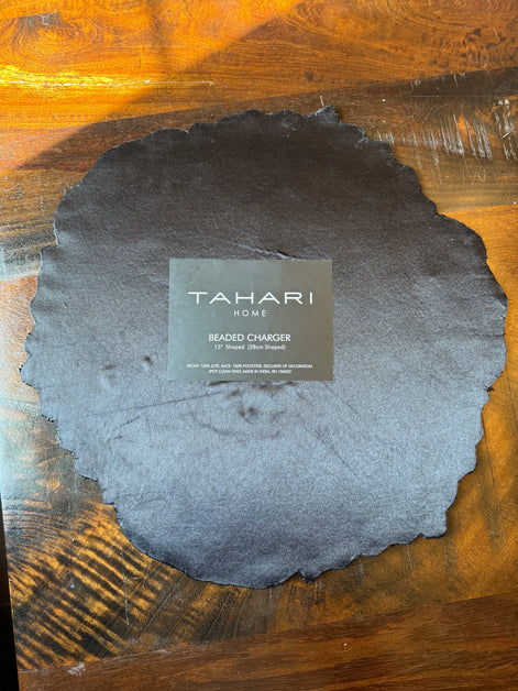 Set of 4 Tahari Halloween Beaded Charger Pumpkin Placemats