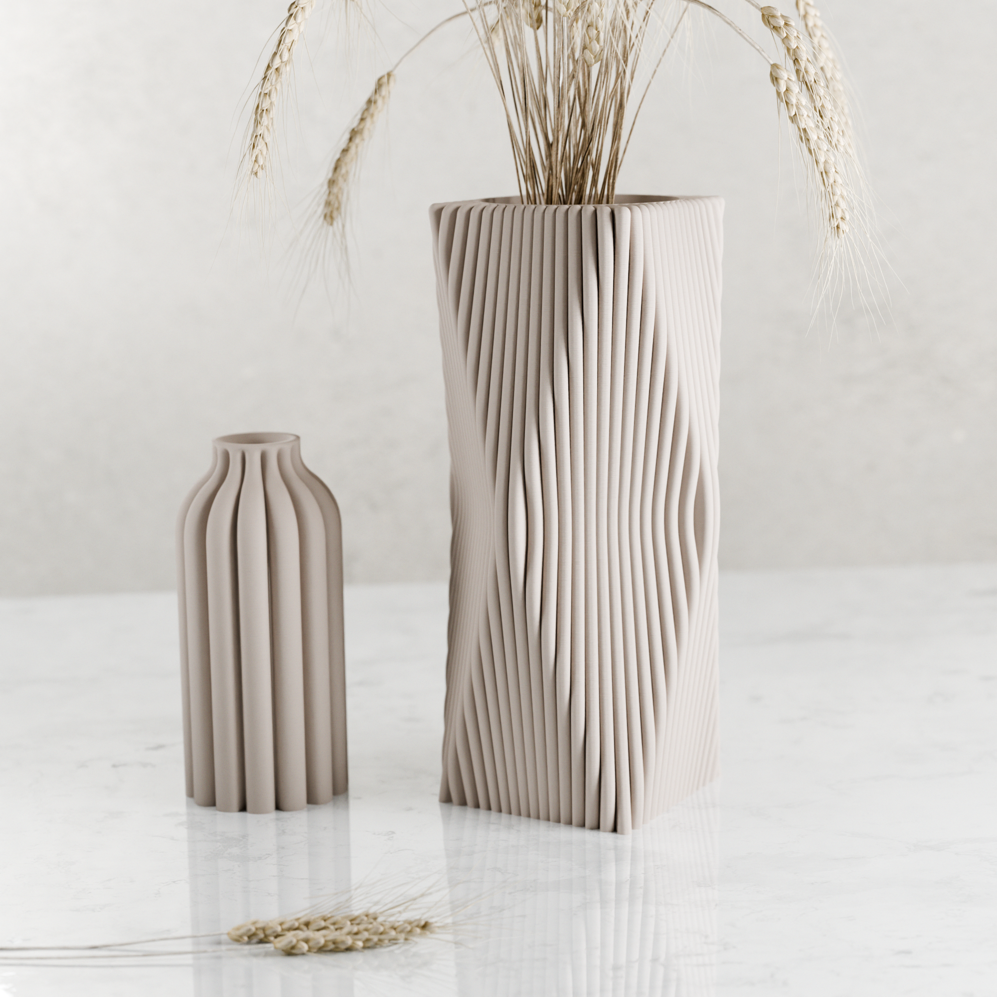 MOUNTAIN Vase: Muted White / With Insert