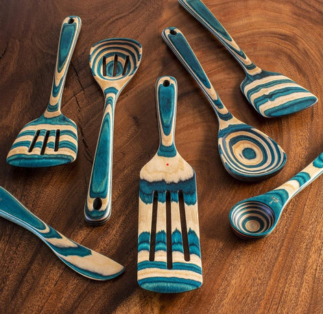 Baltique 7-Piece Colorful Kitchen Gift Set